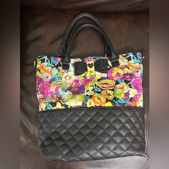 Betsey Johnson Black Quilted Tote with Floral Accents handbag - Picture 1 of 6